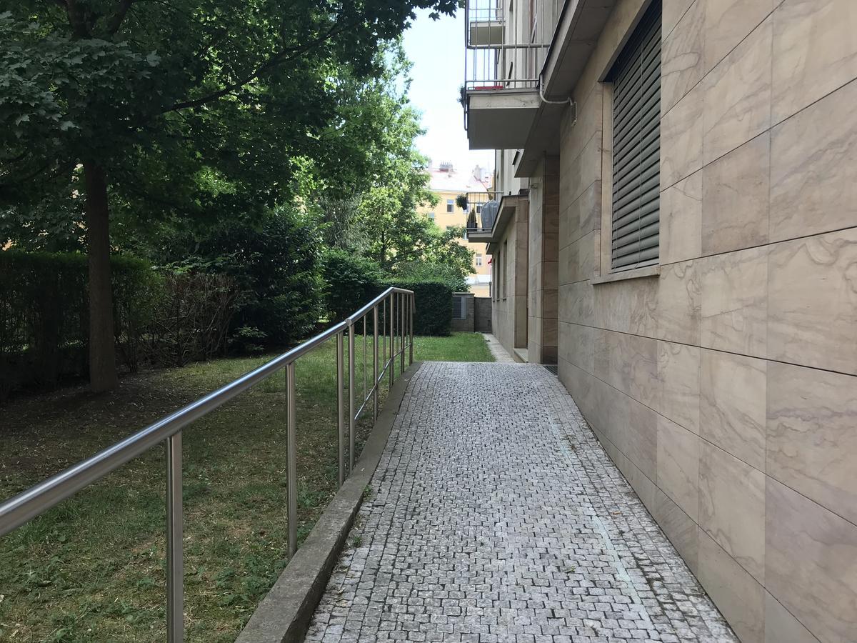 Beautiful Apartment In Central Residence Prag Exterior foto
