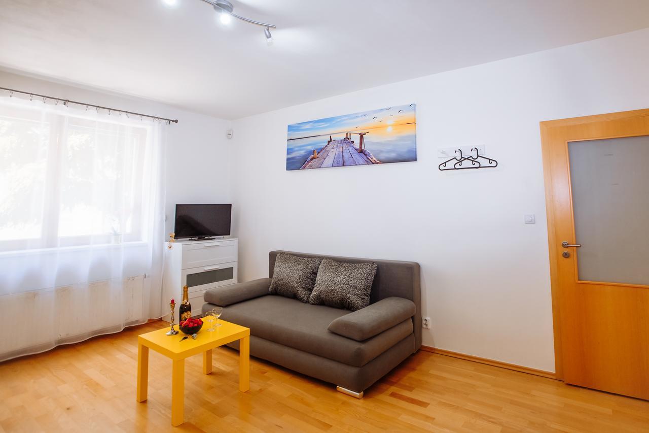 Beautiful Apartment In Central Residence Prag Exterior foto